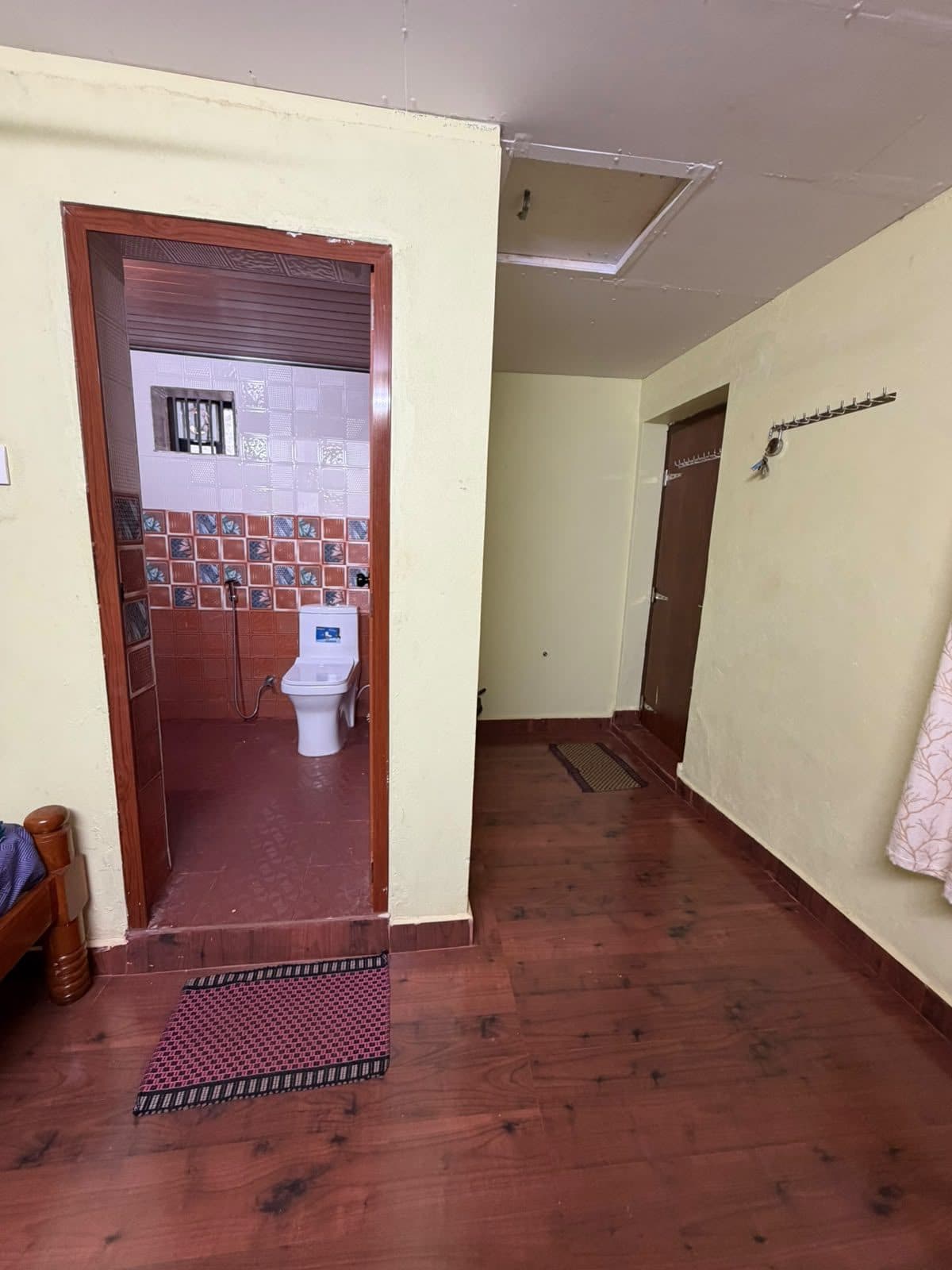 Bathroom entrance from the bedroom